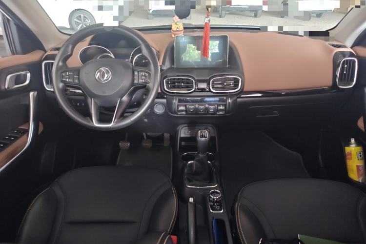 Used Dongfeng Aeolus AX4 2017 1.6L Manual ChaoShang Model Center Console