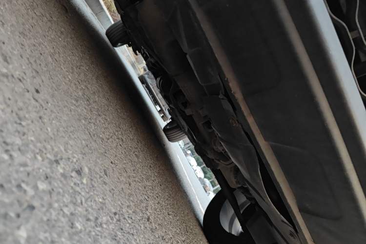 Used Dongfeng Aeolus AX4 2017 1.6L DCT Trendy Style Chassis Front