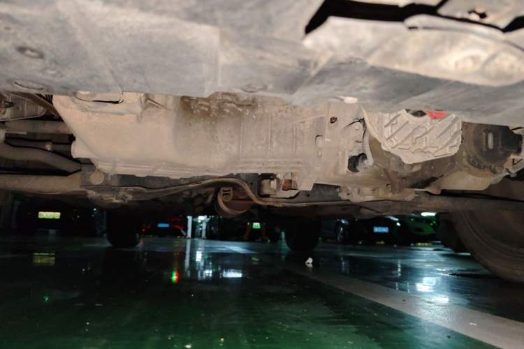 Used Dongfeng Aeolus AX4 2017 1.6L DCT Trendy Style Chassis Front