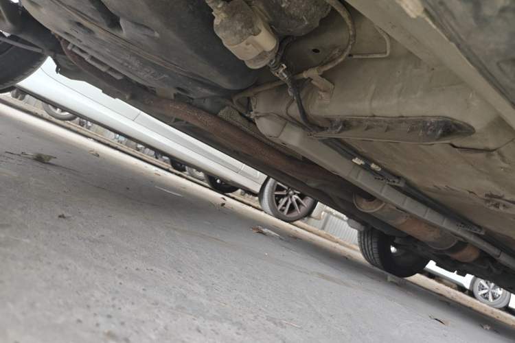 Used Dongfeng Aeolus AX4 2017 1.6L Manual ChaoShang Model Chassis Rear Right