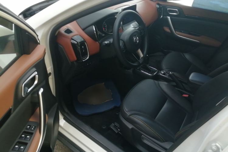 Used Dongfeng Aeolus AX4 2017 1.6L DCT Trendy Style Driver Seat