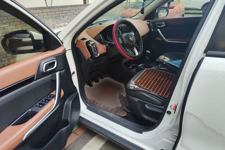 Used Dongfeng Aeolus AX4 2017 1.6L Manual ChaoShang Model Driver Seat