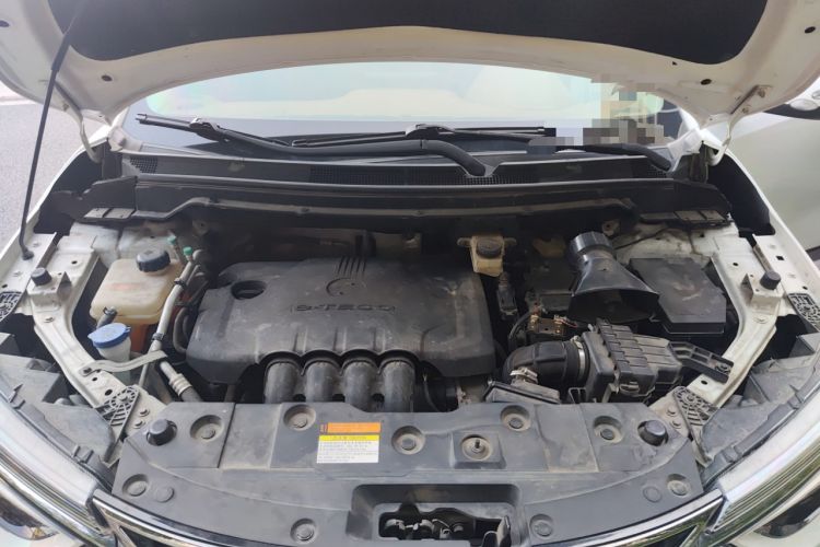 Used Dongfeng Aeolus AX4 2017 1.6L Manual ChaoShang Model Engine Bay