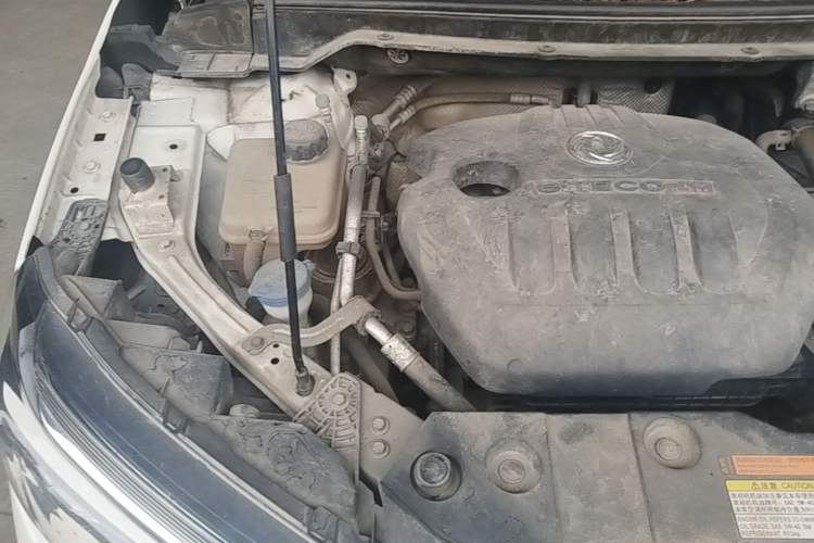 Used Dongfeng Aeolus AX4 2017 1.4T DCT Trendy & Stylish Model Engine Bay Right