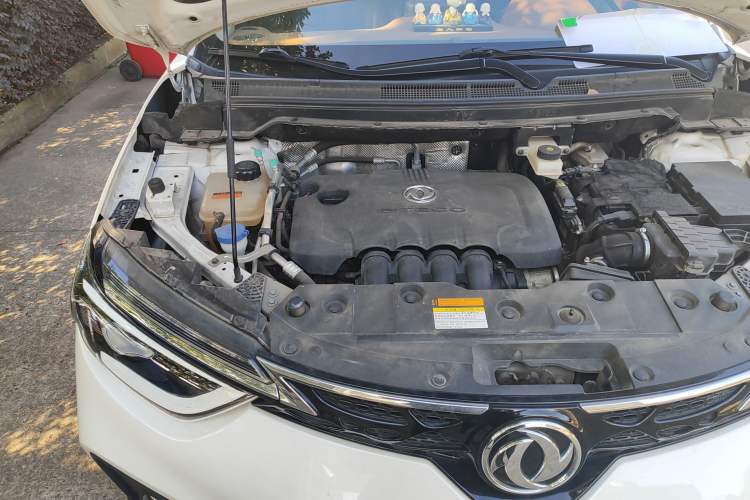 Used Dongfeng Aeolus AX4 2017 1.6L Manual ChaoShang Model Engine Bay Right