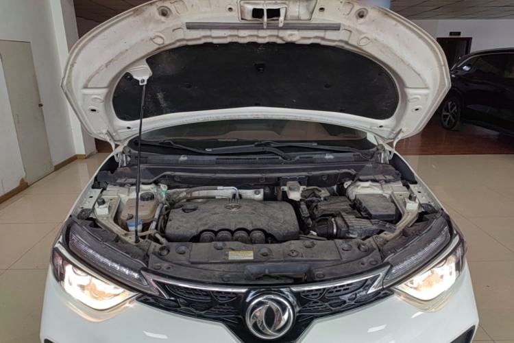 Used Dongfeng Aeolus AX4 2017 1.6L Manual ChaoShang Model Engine Bay