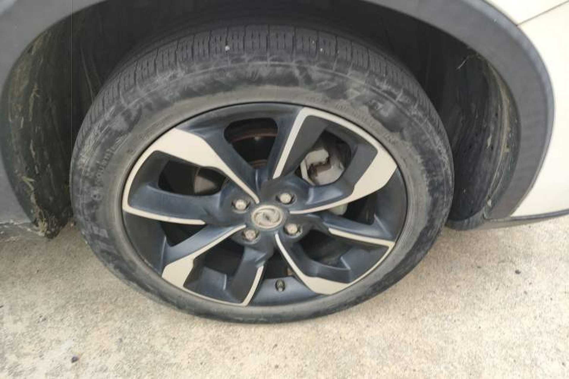 Used Dongfeng Aeolus AX4 2017 1.6L DCT Trendy Style Exterior 7