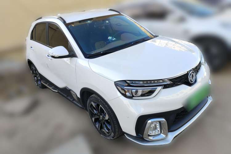 Used Dongfeng Aeolus AX4 2017 1.6L DCT Trendy Style Front Right 45 Deg