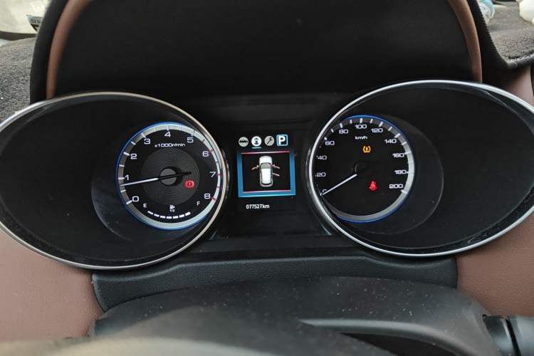 Used Dongfeng Aeolus AX4 2017 1.6L DCT Trendy Style Instrument Cluster