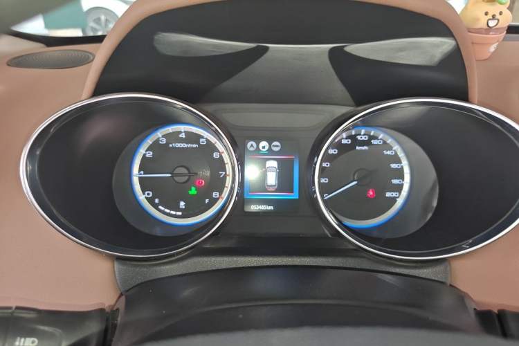 Used Dongfeng Aeolus AX4 2017 1.6L Manual ChaoShang Model Instrument Cluster