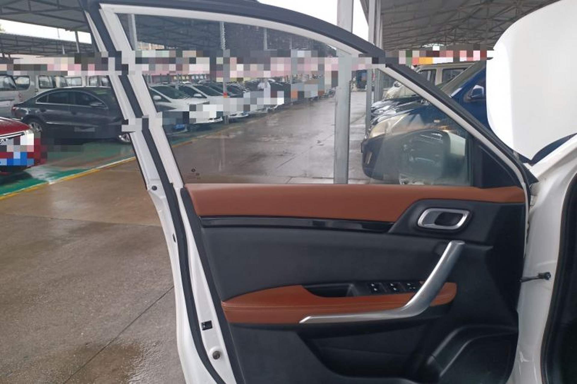 Used Dongfeng Aeolus AX4 2017 1.6L Manual Comfort Model Left Front Door Interior