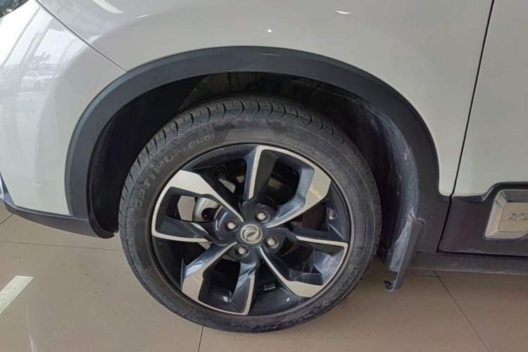 Used Dongfeng Aeolus AX4 2017 1.6L Manual ChaoShang Model Left Front Wheel Hub