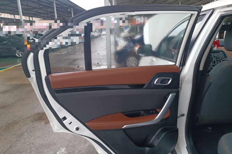 Used Dongfeng Aeolus AX4 2017 1.6L Manual Comfort Model Left Rear Door Interior