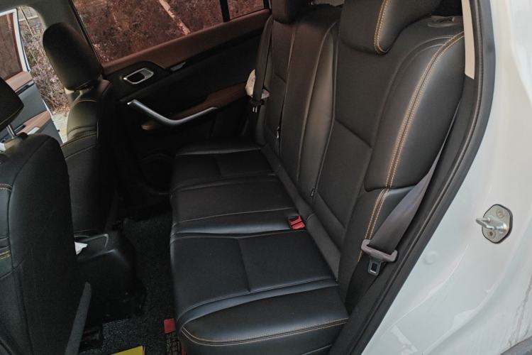 Used Dongfeng Aeolus AX4 2017 1.6L DCT Trendy Style Left Rear Seat
