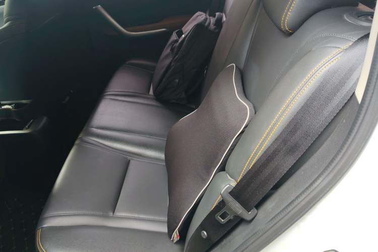 Used Dongfeng Aeolus AX4 2017 1.6L Manual ChaoShang Model Left Rear Seat
