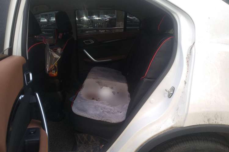 Used Dongfeng Aeolus AX4 2017 1.6L Manual ChaoShang Model Left Rear Seat