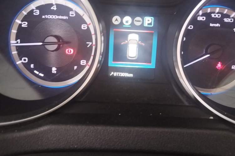 Used Dongfeng Aeolus AX4 2017 1.4T DCT Trendy & Stylish Model Odometer Close Up