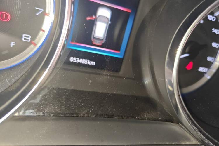 Used Dongfeng Aeolus AX4 2017 1.6L Manual ChaoShang Model Odometer Close Up