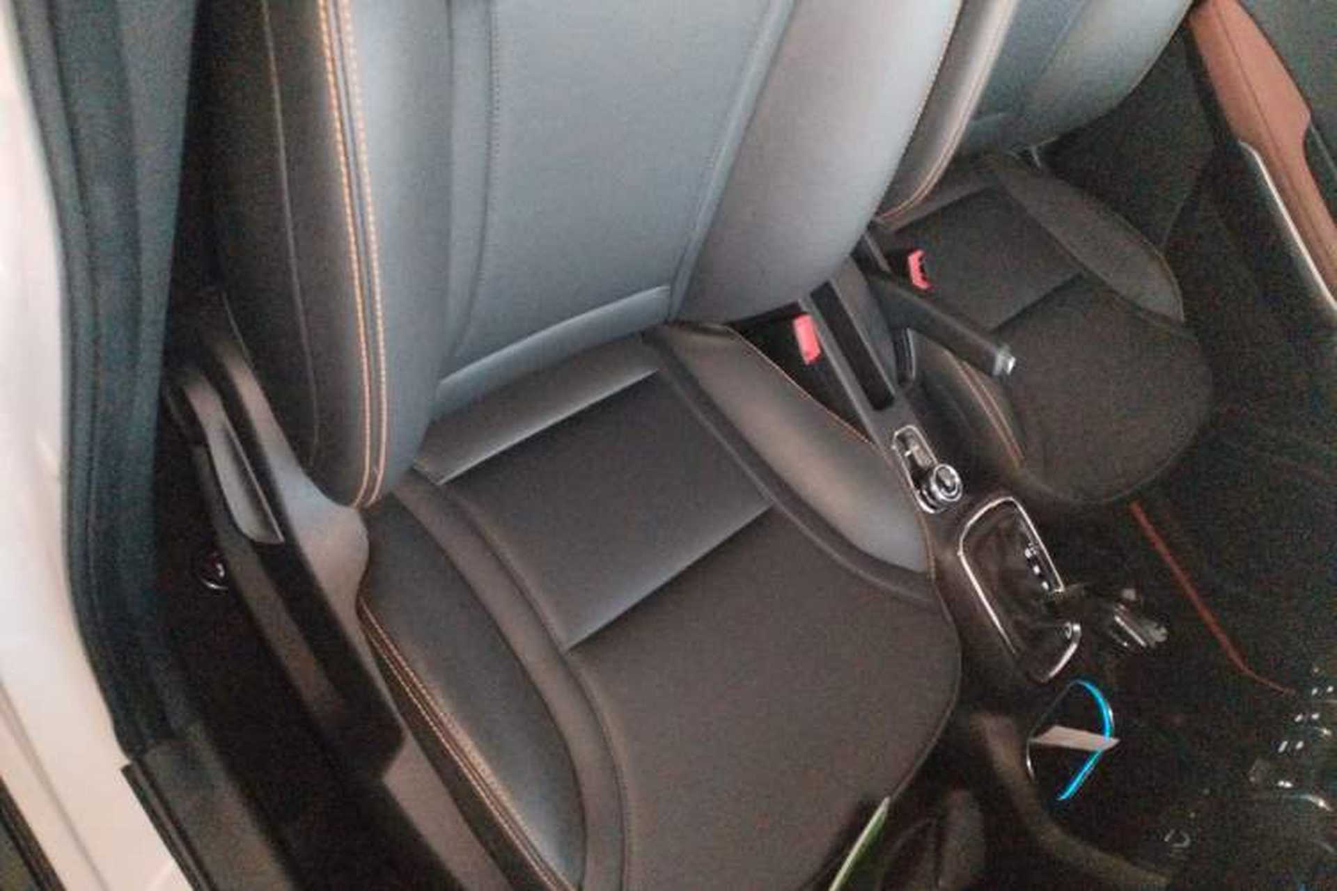 Used Dongfeng Aeolus AX4 2017 1.6L DCT Trendy Style Right Front Seat