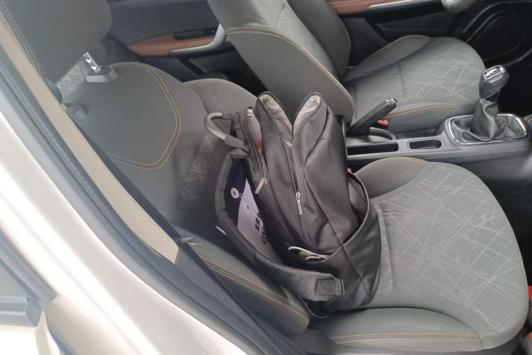 Used Dongfeng Aeolus AX4 2017 1.6L Manual Comfort Model Right Front Seat
