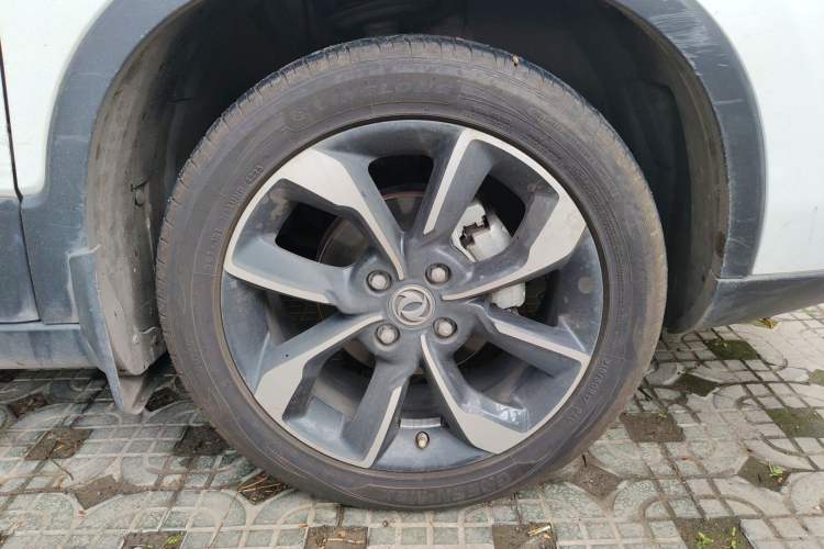 Used Dongfeng Aeolus AX4 2017 1.6L Manual ChaoShang Model Right Front Wheel Hub