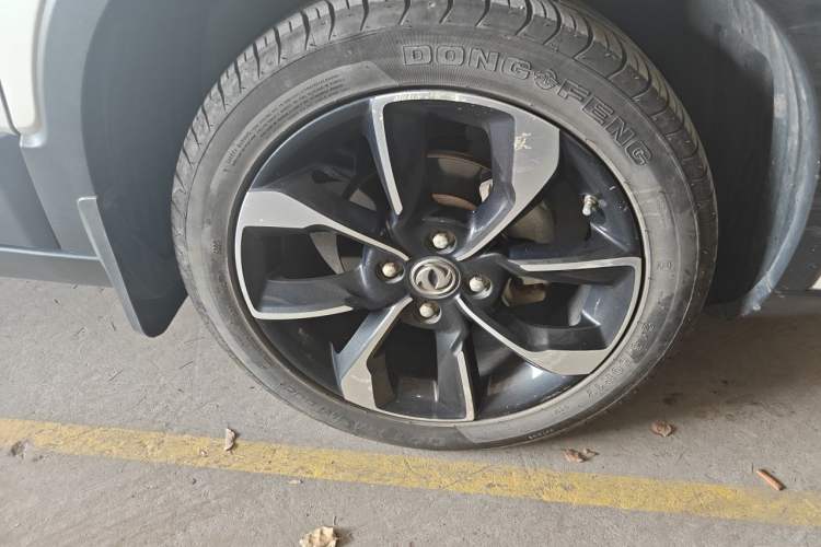 Used Dongfeng Aeolus AX4 2017 1.6L Manual ChaoShang Model Right Front Wheel Hub