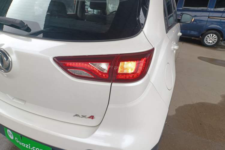 Used Dongfeng Aeolus AX4 2017 1.6L Manual Comfort Model Right Rear Taillight