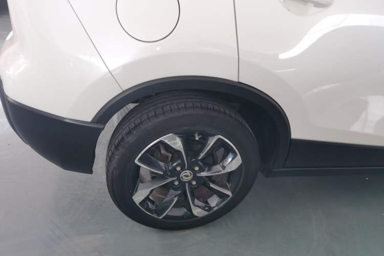 Used Dongfeng Aeolus AX4 2017 1.6L Manual ChaoShang Model Right Rear Wheel Hub