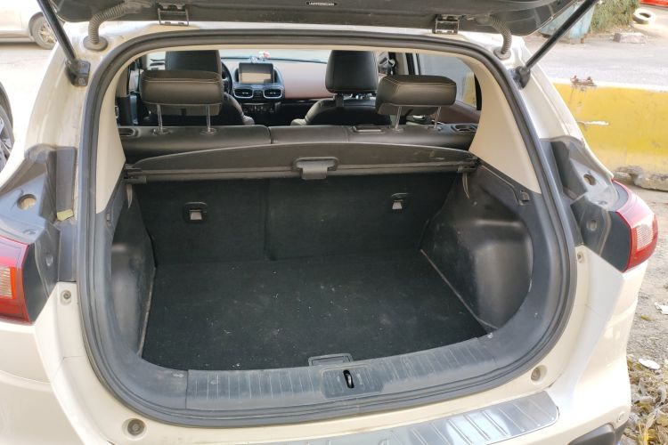 Used Dongfeng Aeolus AX4 2017 1.6L DCT Trendy Style Trunk