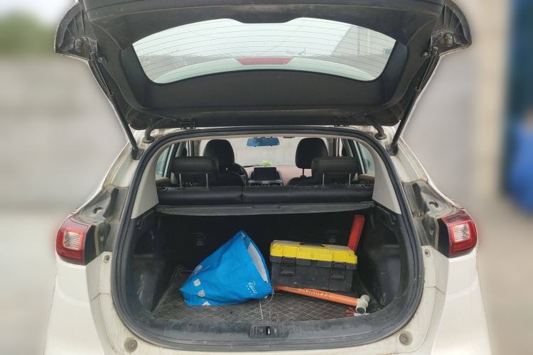 Used Dongfeng Aeolus AX4 2017 1.6L DCT Trendy Style Trunk