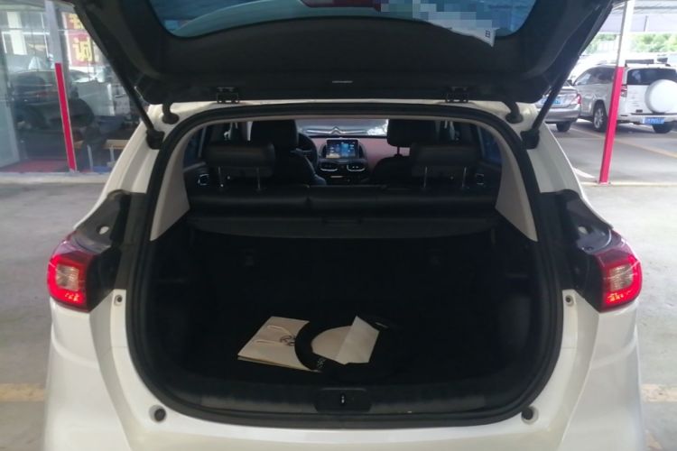Used Dongfeng Aeolus AX4 2017 1.6L DCT Trendy Style Trunk