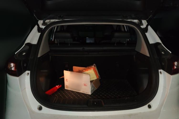 Used Dongfeng Aeolus AX4 2017 1.6L DCT Trendy Style Trunk