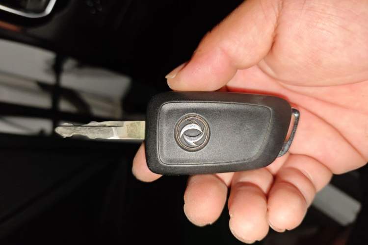 Used Dongfeng Aeolus AX4 2017 1.6L DCT Trendy Style Vehicle Key
