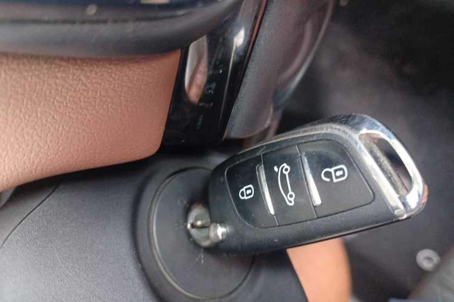 Used Dongfeng Aeolus AX4 2017 1.6L Manual Comfort Model Vehicle Key