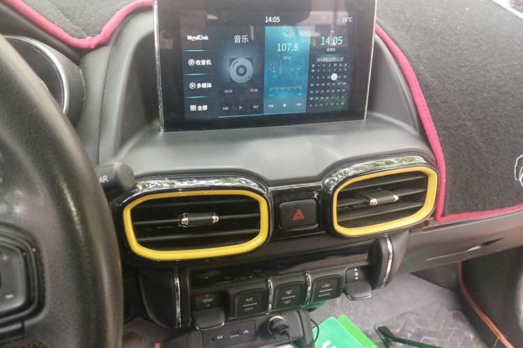 Used Dongfeng Aeolus AX4 2017 1.6L DCT Trendy Style Audio And AC Panel