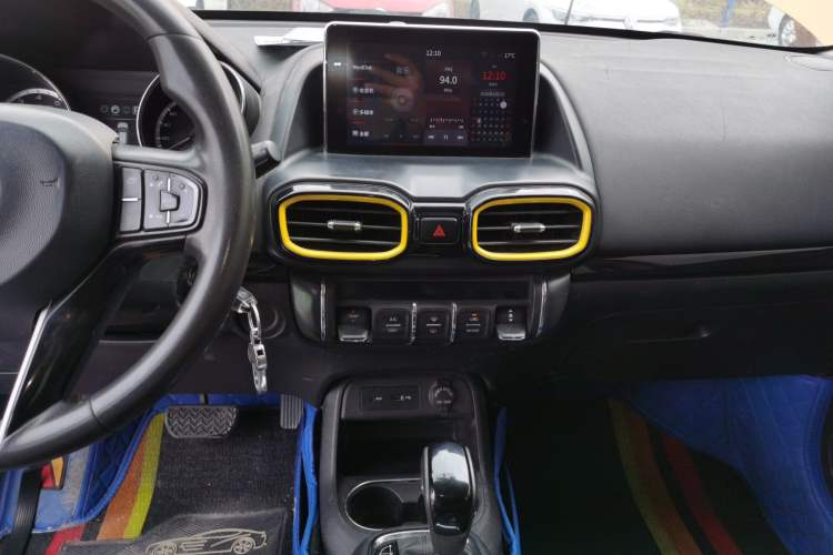 Used Dongfeng Aeolus AX4 2017 1.6L DCT Trendy Style Audio And AC Panel