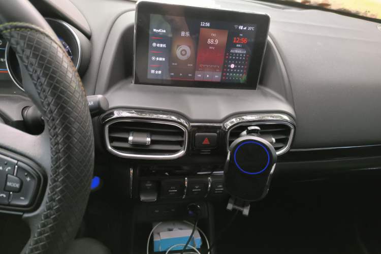 Used Dongfeng Aeolus AX4 2017 1.6L Manual Chao Yue Model Audio And AC Panel