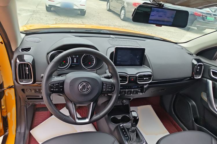Used Dongfeng Aeolus AX4 2017 1.6L DCT Trendy Style Center Console