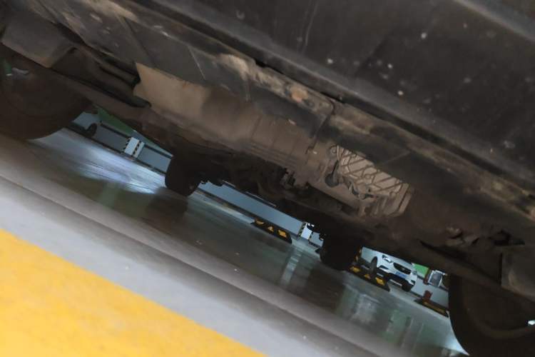 Used Dongfeng Aeolus AX4 2017 1.6L DCT Trendy Style Chassis Front