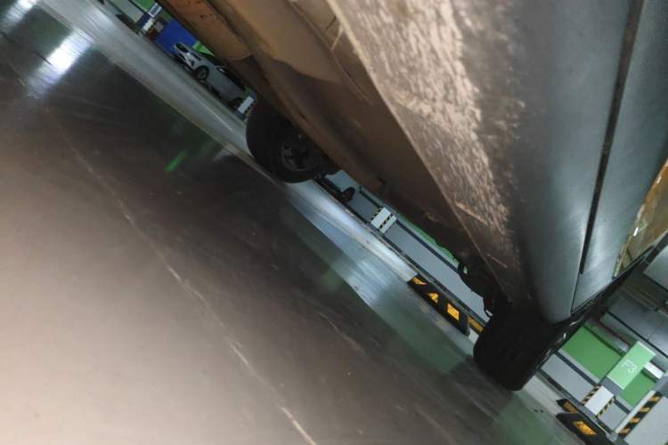 Used Dongfeng Aeolus AX4 2017 1.6L DCT Trendy Style Chassis Front Left