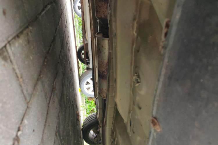 Used Dongfeng Aeolus AX4 2017 1.6L Manual ChaoShang Model Chassis Front Left