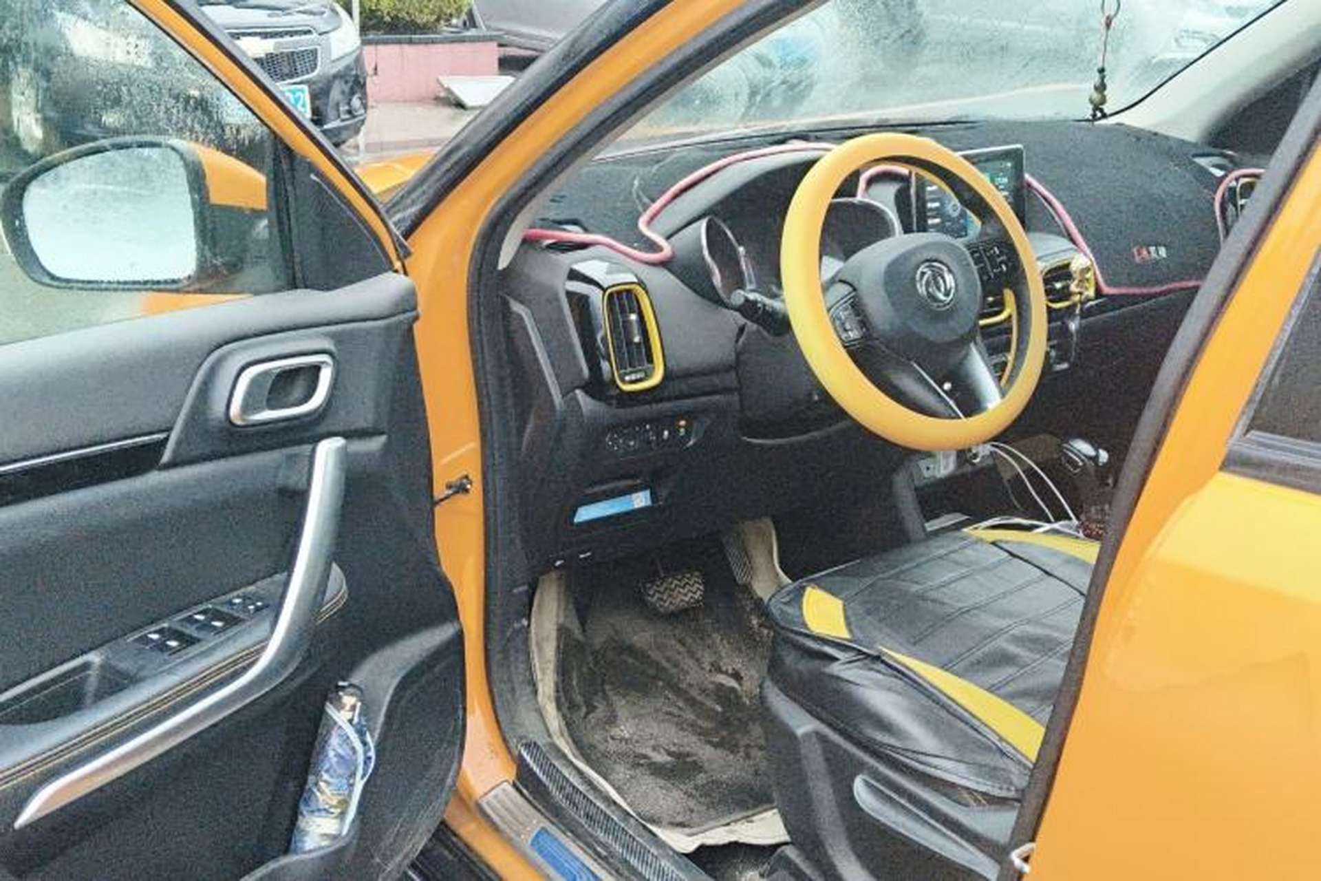 Used Dongfeng Aeolus AX4 2017 1.6L DCT Trendy Style Driver Seat