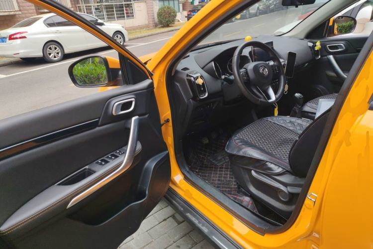 Used Dongfeng Aeolus AX4 2017 1.6L Manual ChaoShang Model Driver Seat