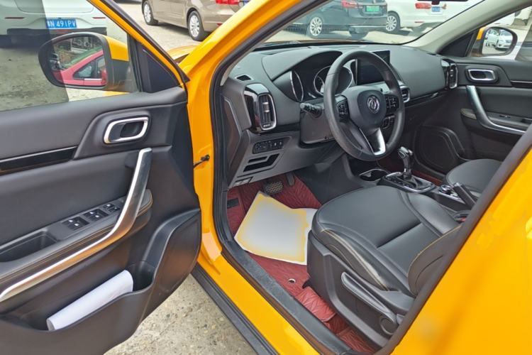Used Dongfeng Aeolus AX4 2017 1.6L DCT Trendy Style Driver Seat