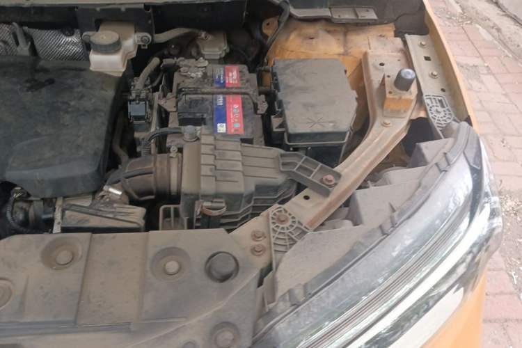 Used Dongfeng Aeolus AX4 2017 1.6L DCT Trendy Style Engine Bay Left
