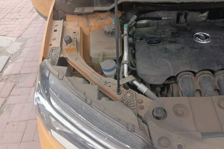 Used Dongfeng Aeolus AX4 2017 1.6L DCT Trendy Style Engine Bay Right