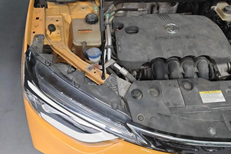 Used Dongfeng Aeolus AX4 2017 1.6L DCT Trendy Style Engine Bay Right