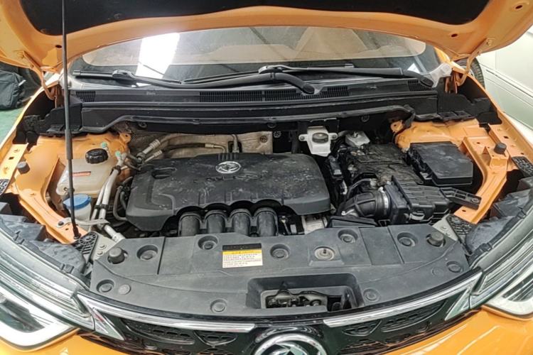 Used Dongfeng Aeolus AX4 2017 1.6L Manual ChaoShang Model Engine Bay