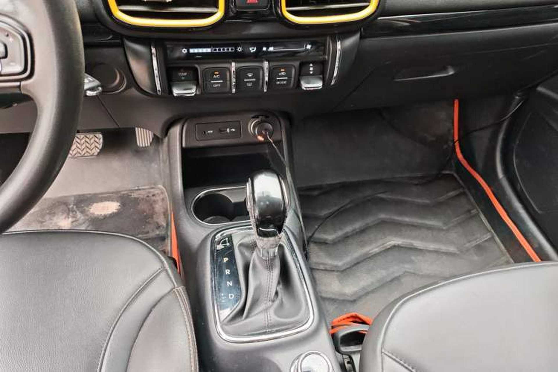Used Dongfeng Aeolus AX4 2017 1.6L DCT Trendy Style Gear Lever
