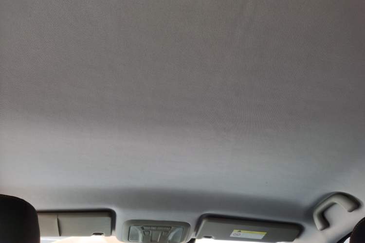 Used Dongfeng Aeolus AX4 2017 1.6L DCT Trendy Style Headliner